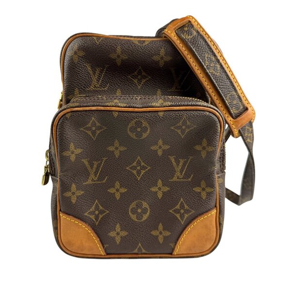 Louis Vuitton Handbags - LOUIS VUITTON Authentic Brown Monogram Canvas Shoulder Bag